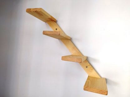 Escalera de pared para gatos